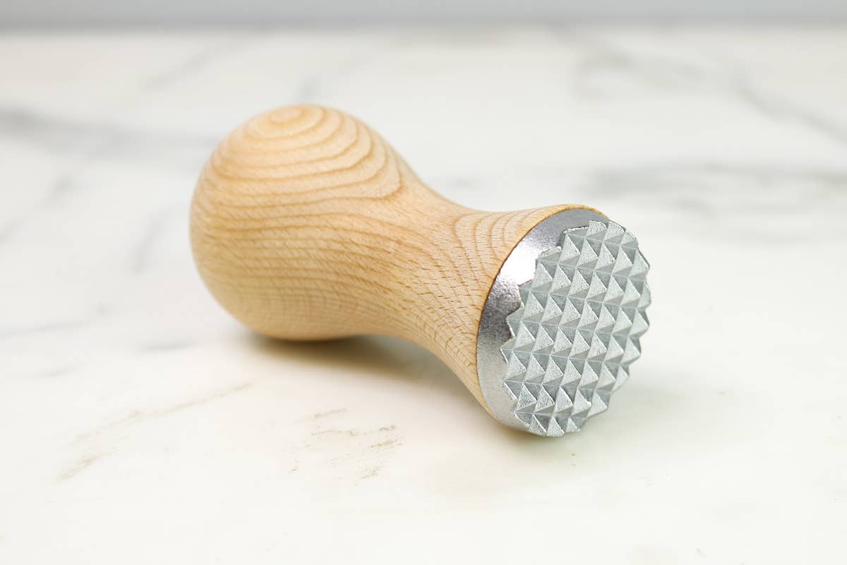 etúHOME - Beechwood Meat Tenderizer