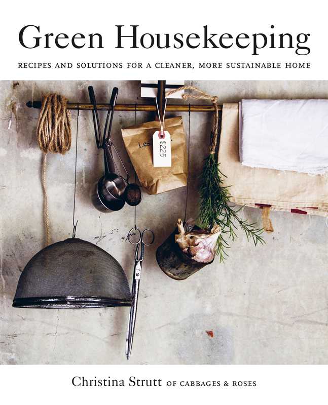 Green Housekeeping by Christina Strutt: Paperback; 192 pages, English