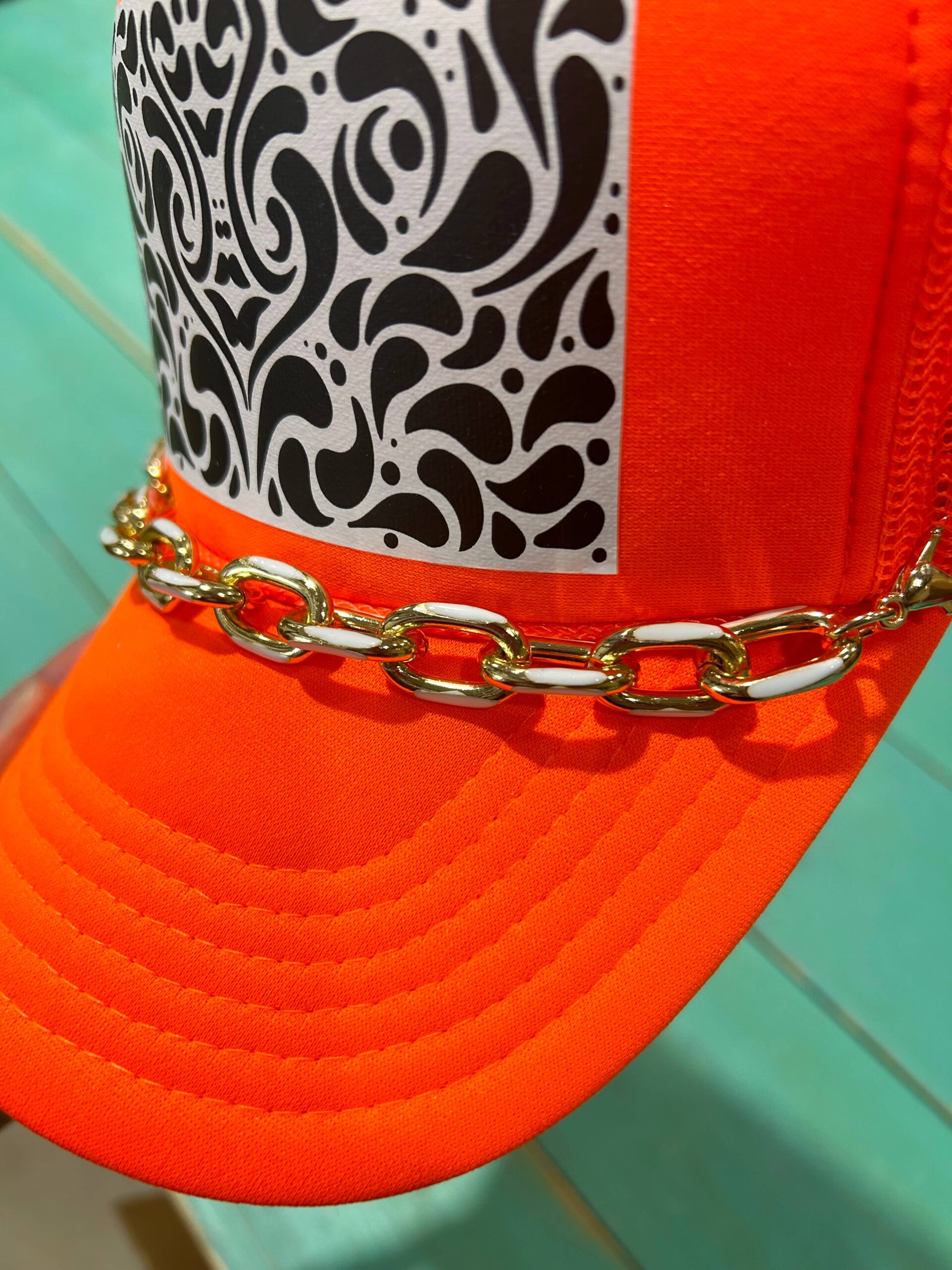 Chunky White Enamel Dipped Trucker Chain