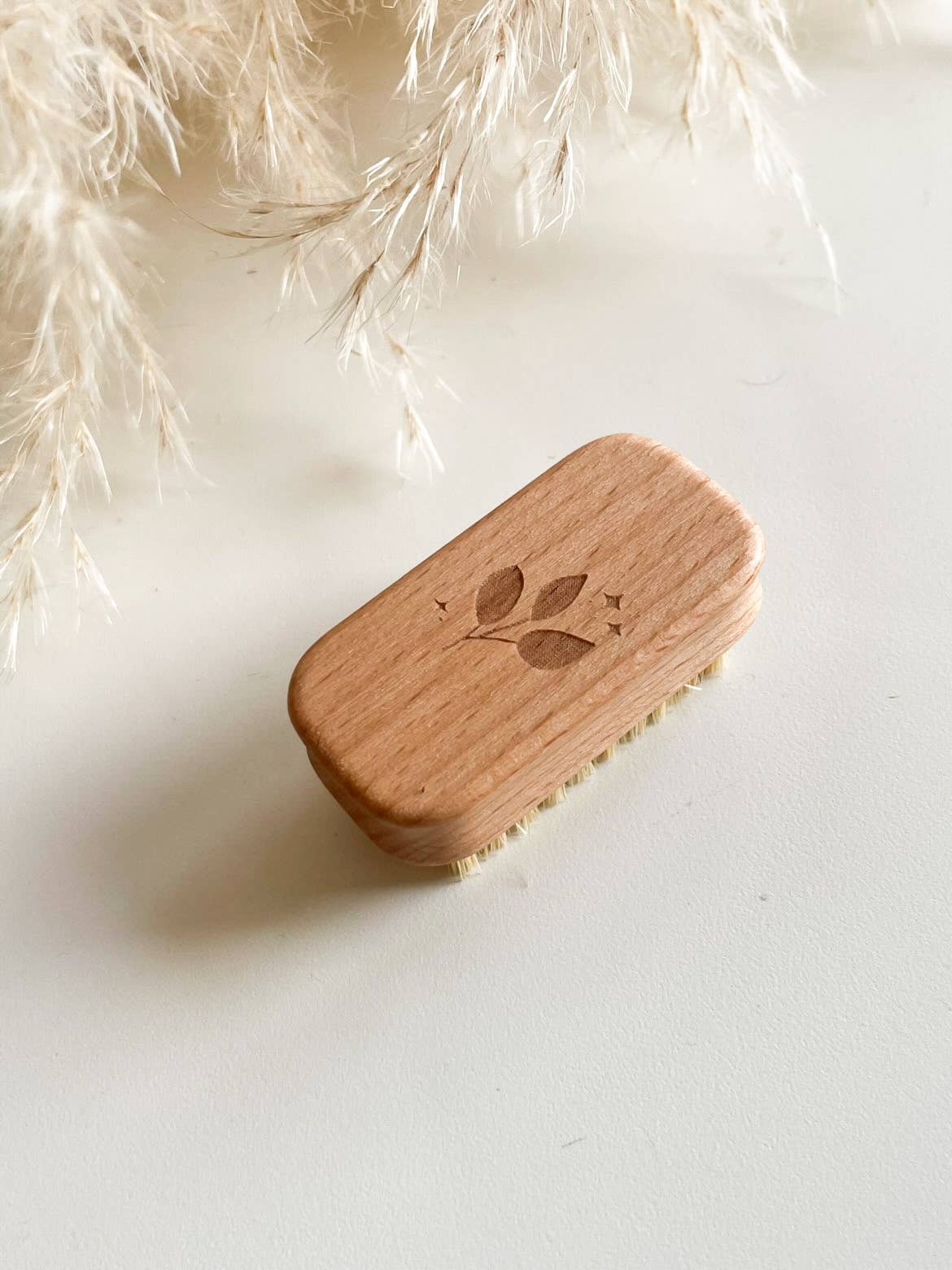 BABY & KID NAIL BRUSH