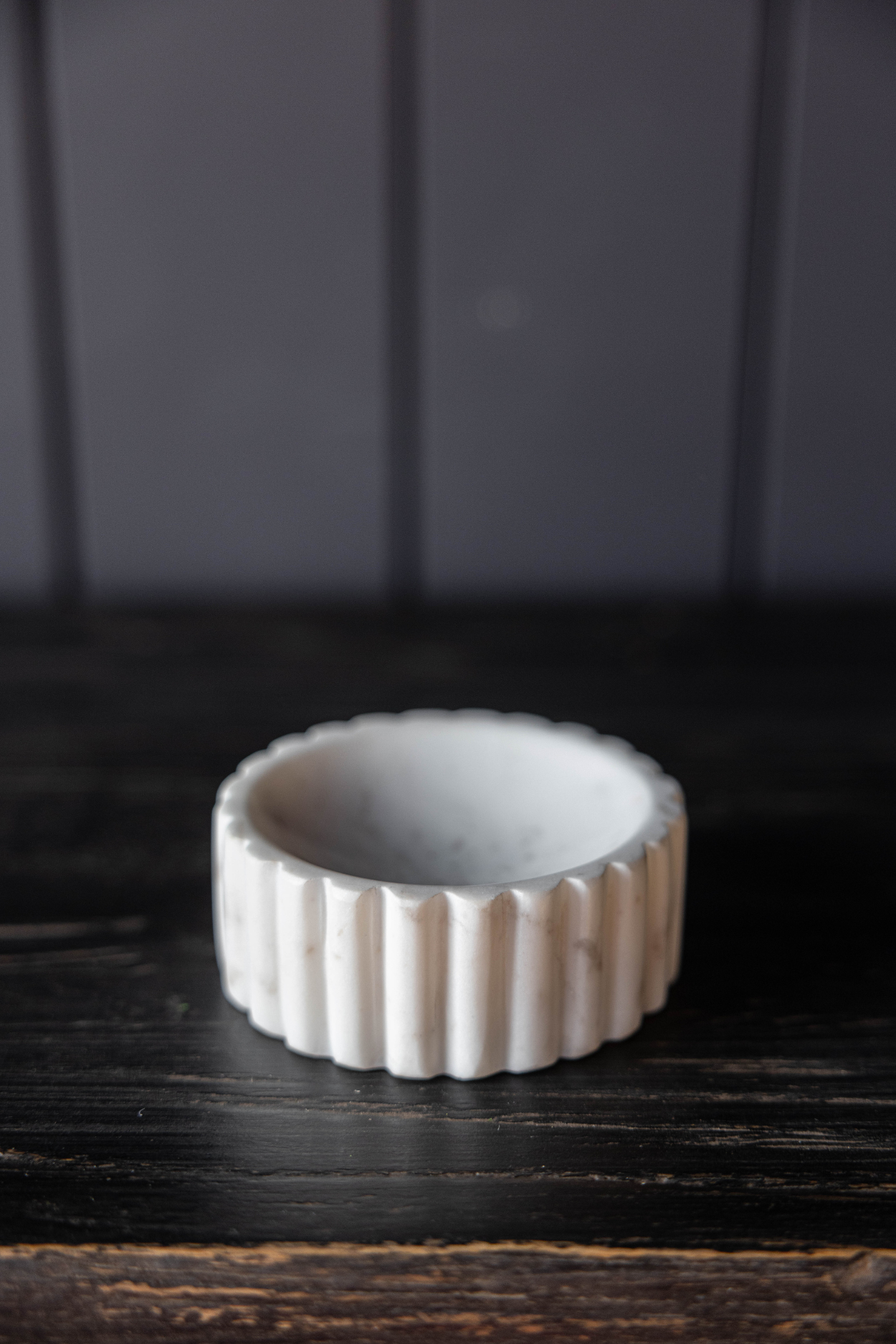 White Marble Fluted Soap Dish