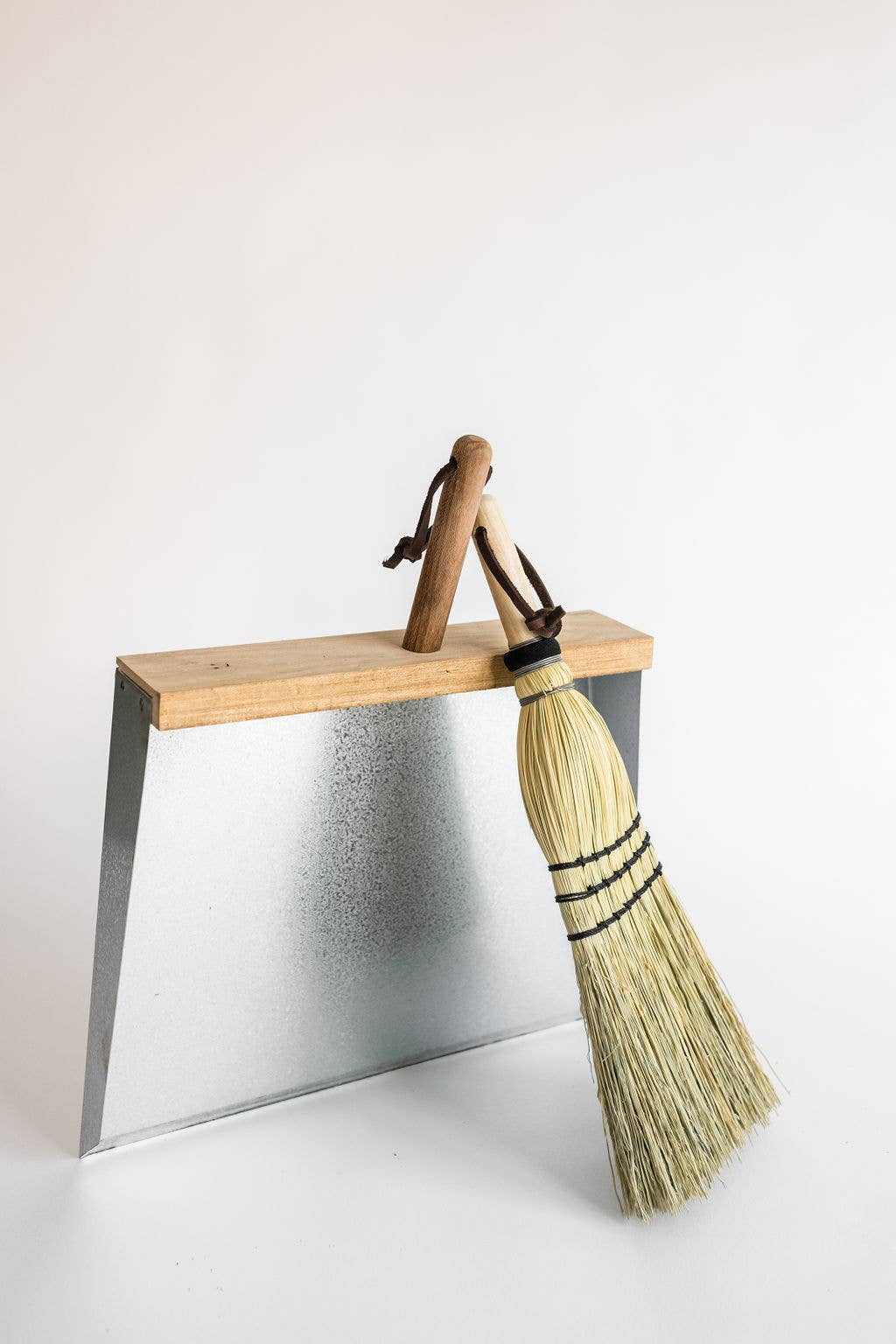 Millstream Home - The Metal Dustpan