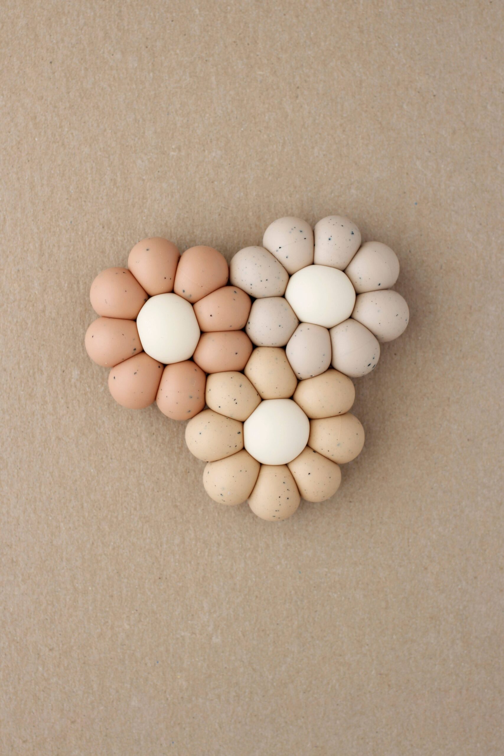 Little Chew - Freezer Teether - Daisy | Speckled Dusty Coral