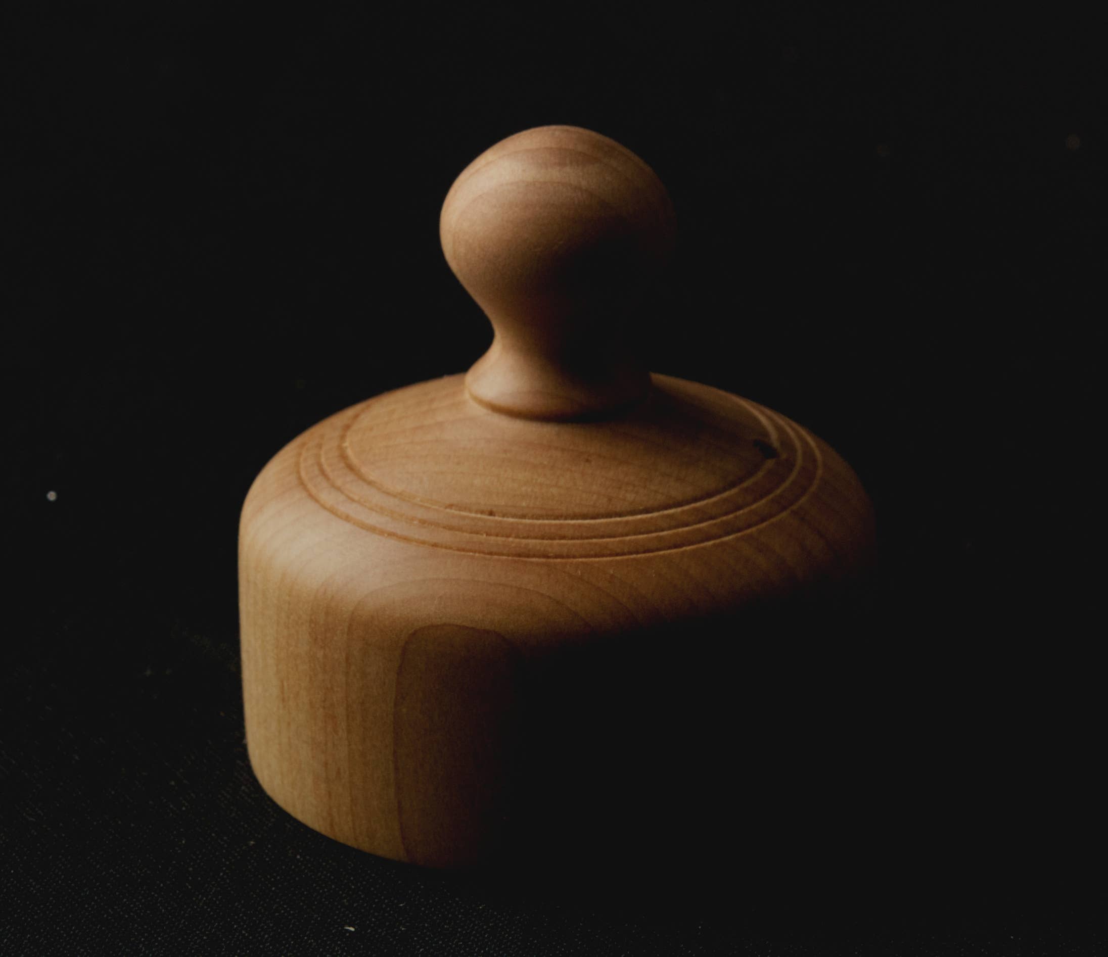 Lancaster & Sons - Wooden Biscuit/Cookie Cutter